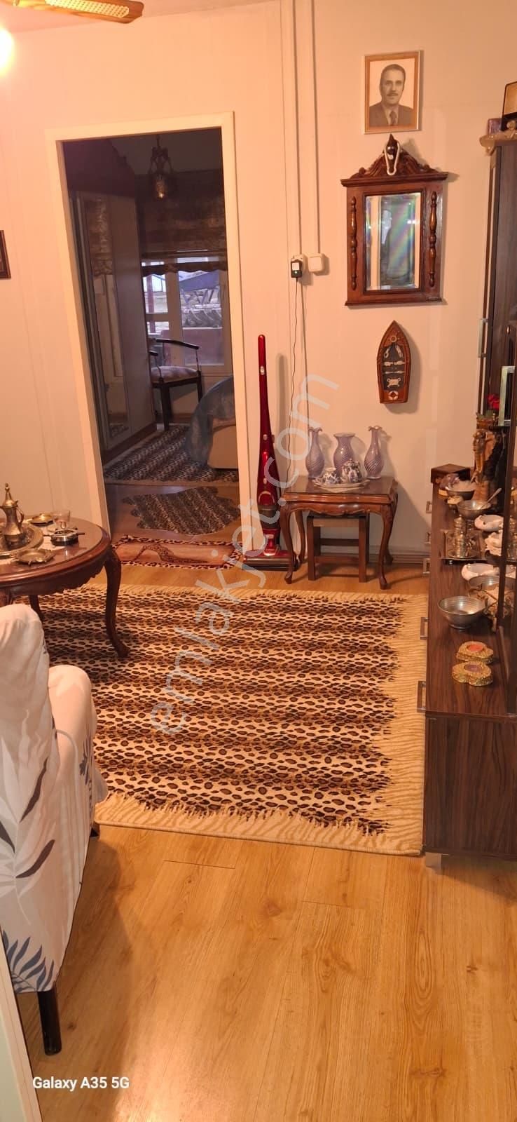 Yakamoz Emlak`tan Büyük Kumla`da Satılık Bahçeli Ev - Görsel 4