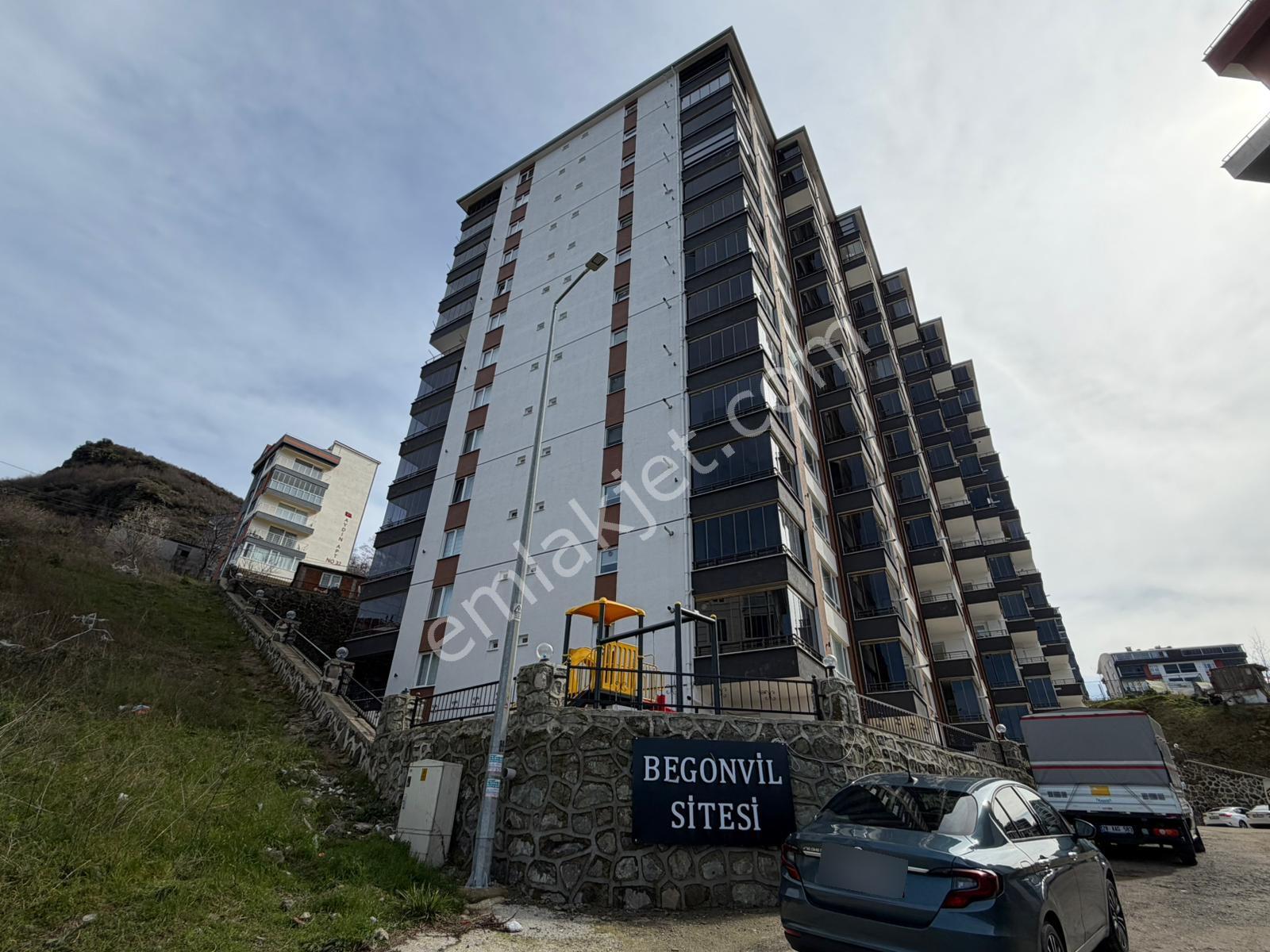 Delta Gayrimenkul'den Begonvil Sitesinde 3+1 Satılık Daire