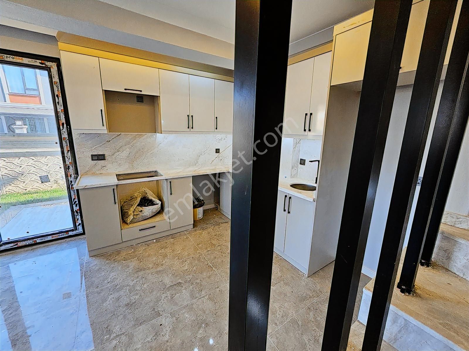 Deniz'den 3+1 Ebeveyn Banyolu, Denize Yakın Lüks Villa - Görsel 8