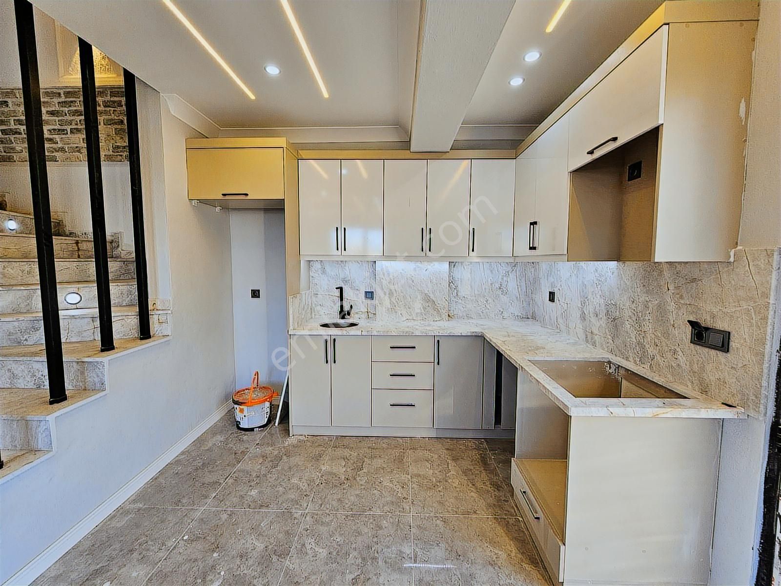 Deniz'den 3+1 Ebeveyn Banyolu, Denize Yakın Lüks Villa - Görsel 29