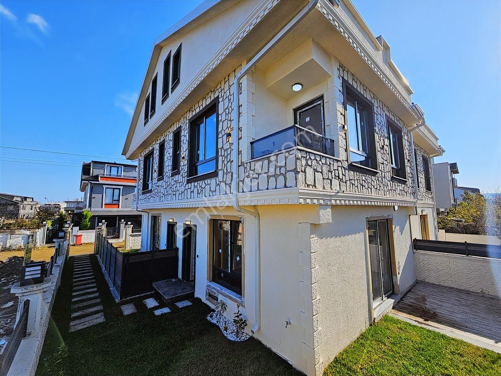 Deniz'den 3+1 Ebeveyn Banyolu, Denize Yakın Lüks Villa - Görsel 14