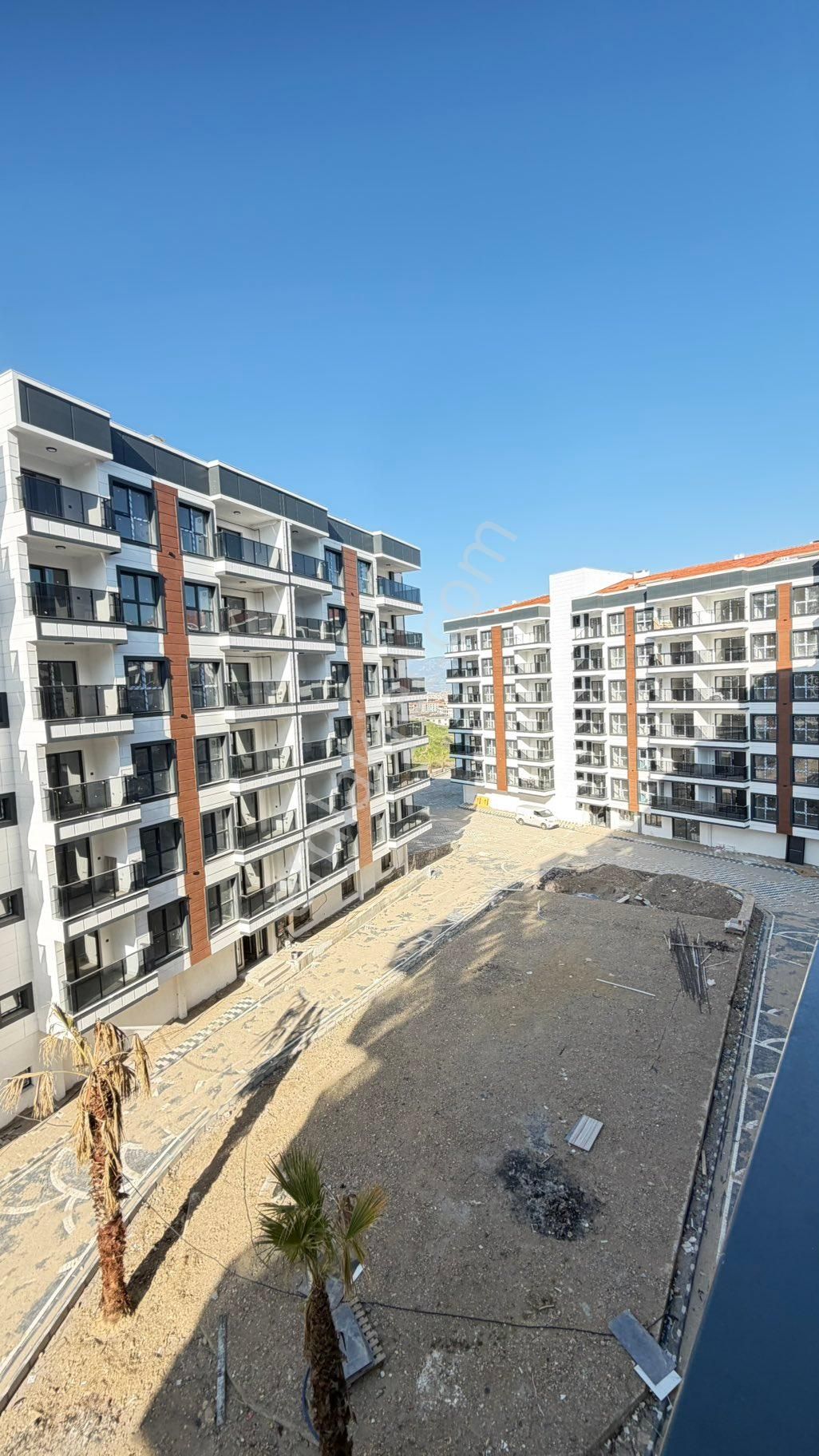 Turgutlu Ergenekom Da Havuzlu Sitede Yerden Isıtmalı2+1 Lüks Daire - Görsel 18