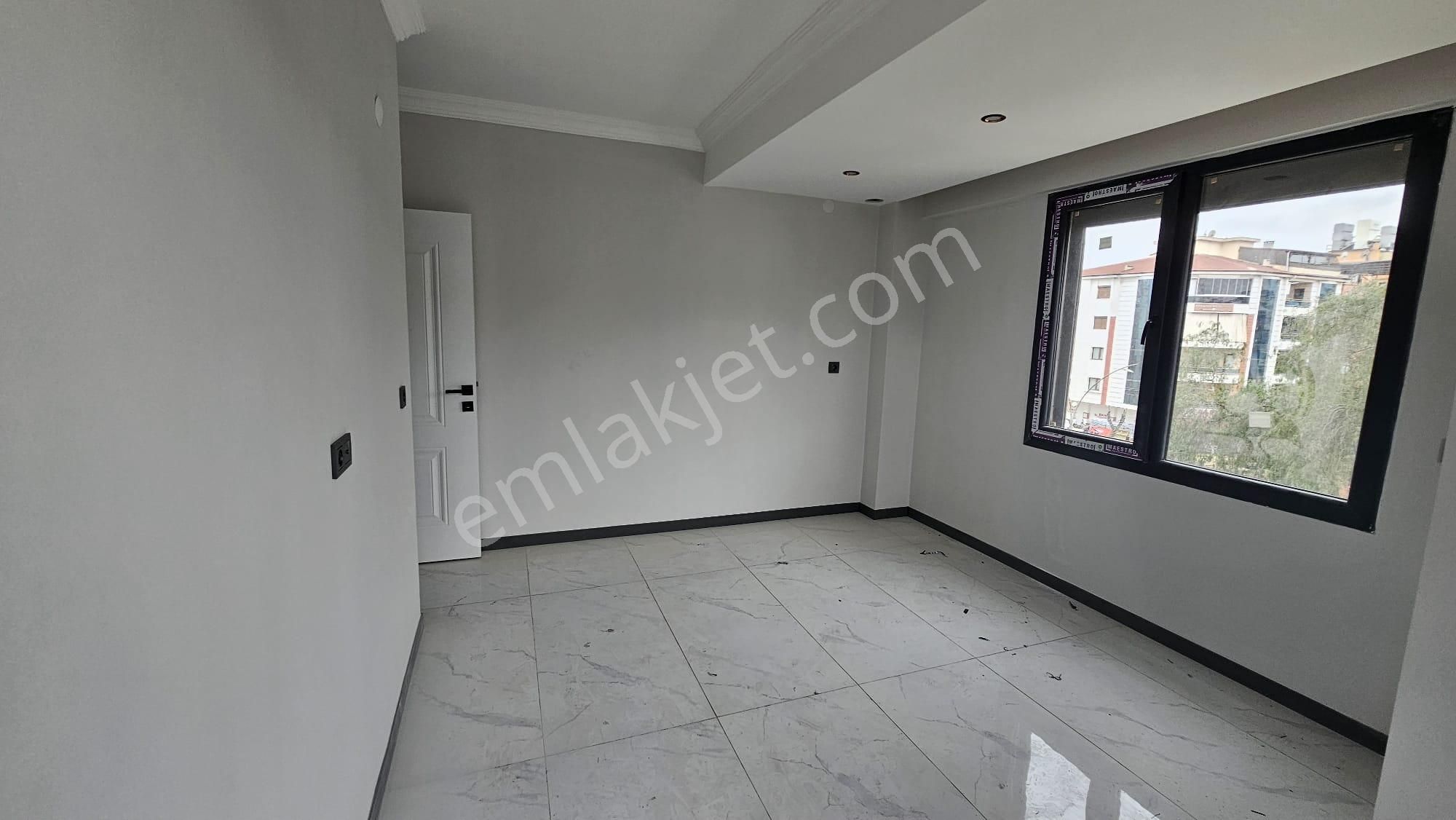 Yörük Mah. Çınarlı Cad.eski Mor Kafe Yanı Satılık 3+1 Lüks Daire - Görsel 16