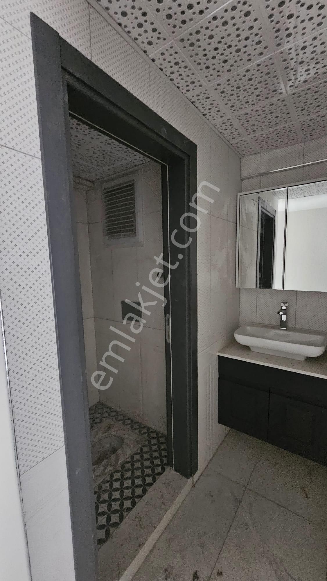 Yörük Mah. Çınarlı Cad.eski Mor Kafe Yanı Satılık 3+1 Lüks Daire - Görsel 23