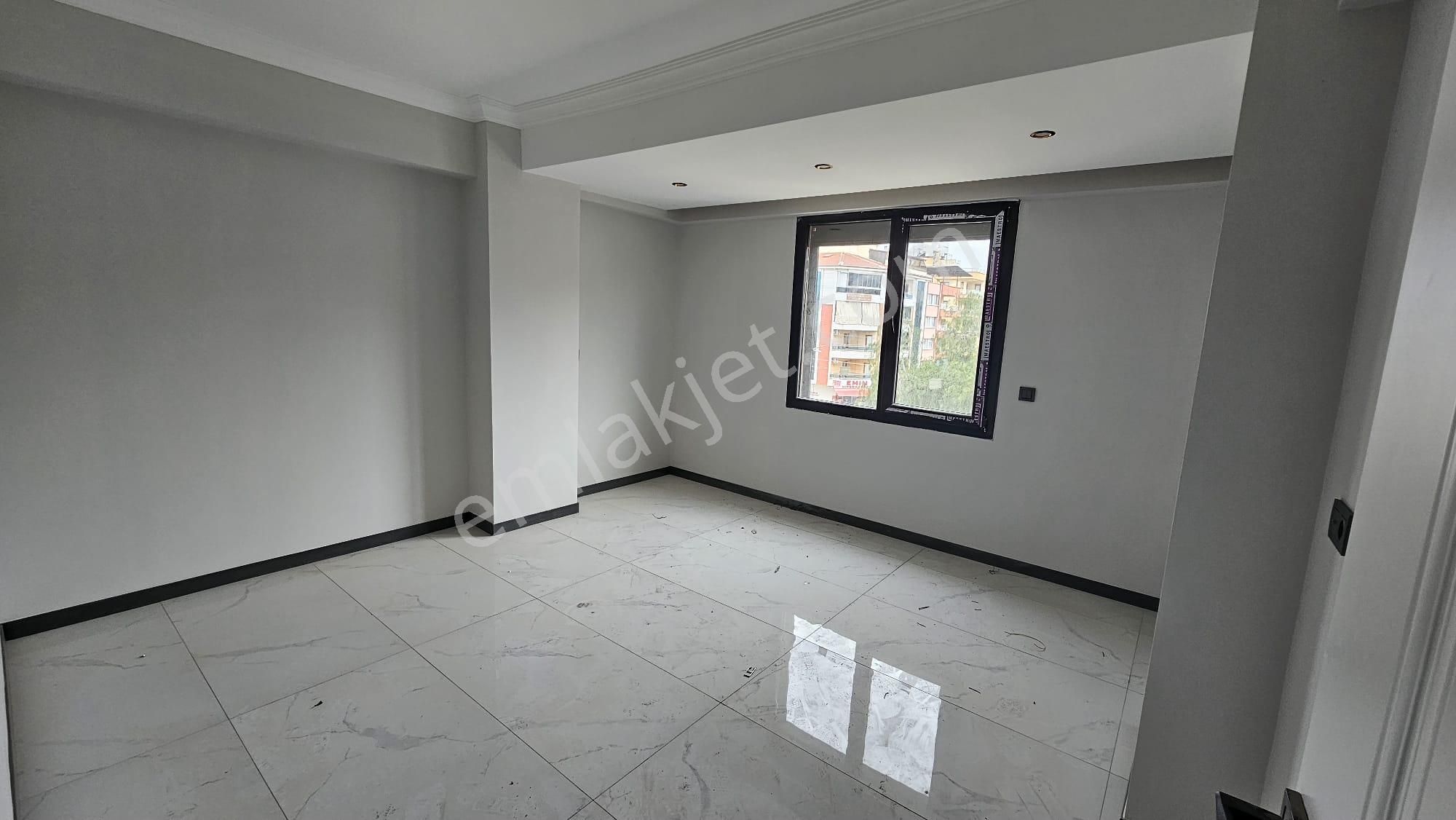 Yörük Mah. Çınarlı Cad.eski Mor Kafe Yanı Satılık 3+1 Lüks Daire - Görsel 15