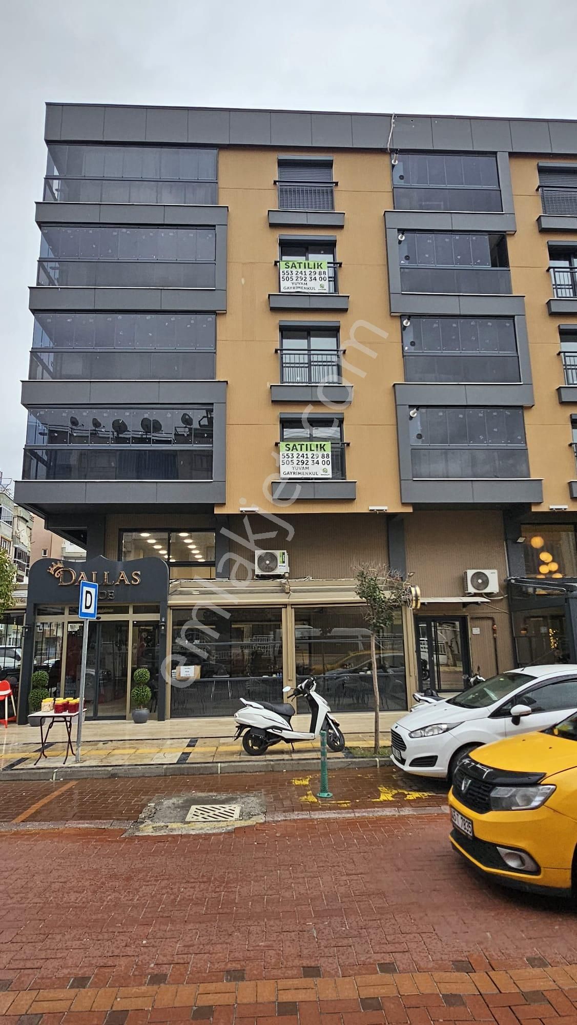 Yörük Mah. Çınarlı Cad.eski Mor Kafe Yanı Satılık 3+1 Lüks Daire - Görsel 32
