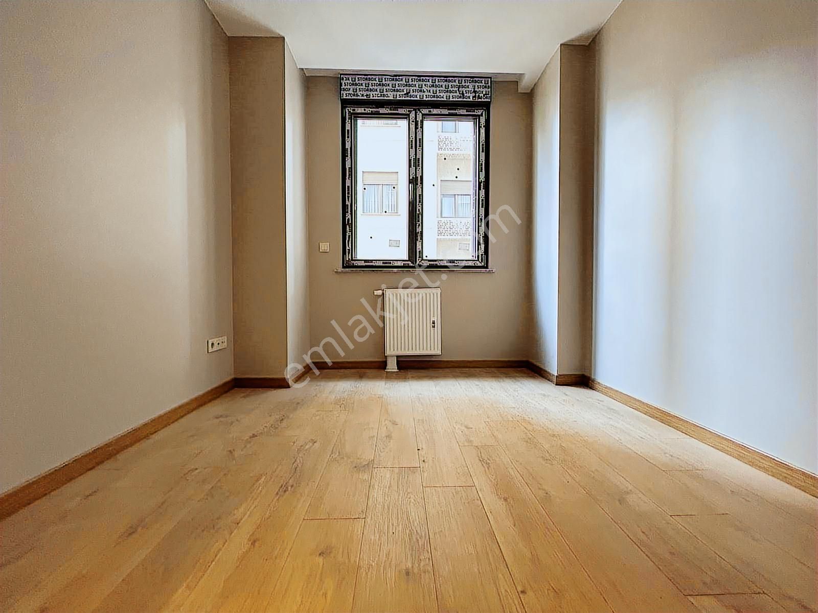 Suadiye Feride Geçidine Çok Yakın Sıfır 3+1 Balkonlu Ebeveynli - Görsel 3