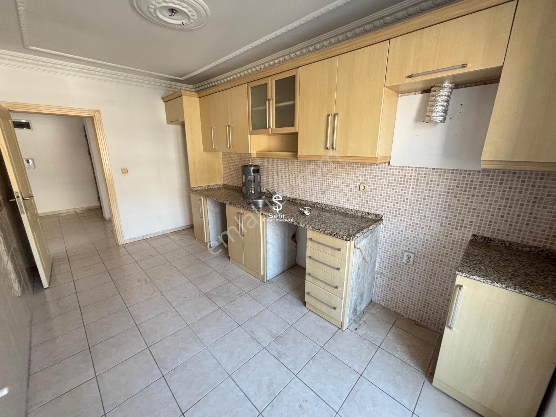 Alanya Hacet'te 1+1 Ayrı Mutfak Geniş Kiralık Daire - Görsel 7