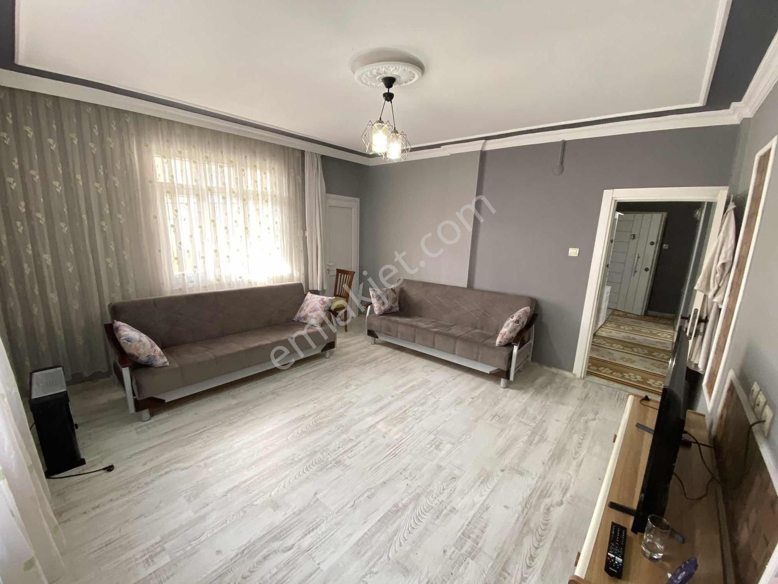 Yeşil Tepede Satılık 2 Katlı Müstakil Ev - Görsel 18