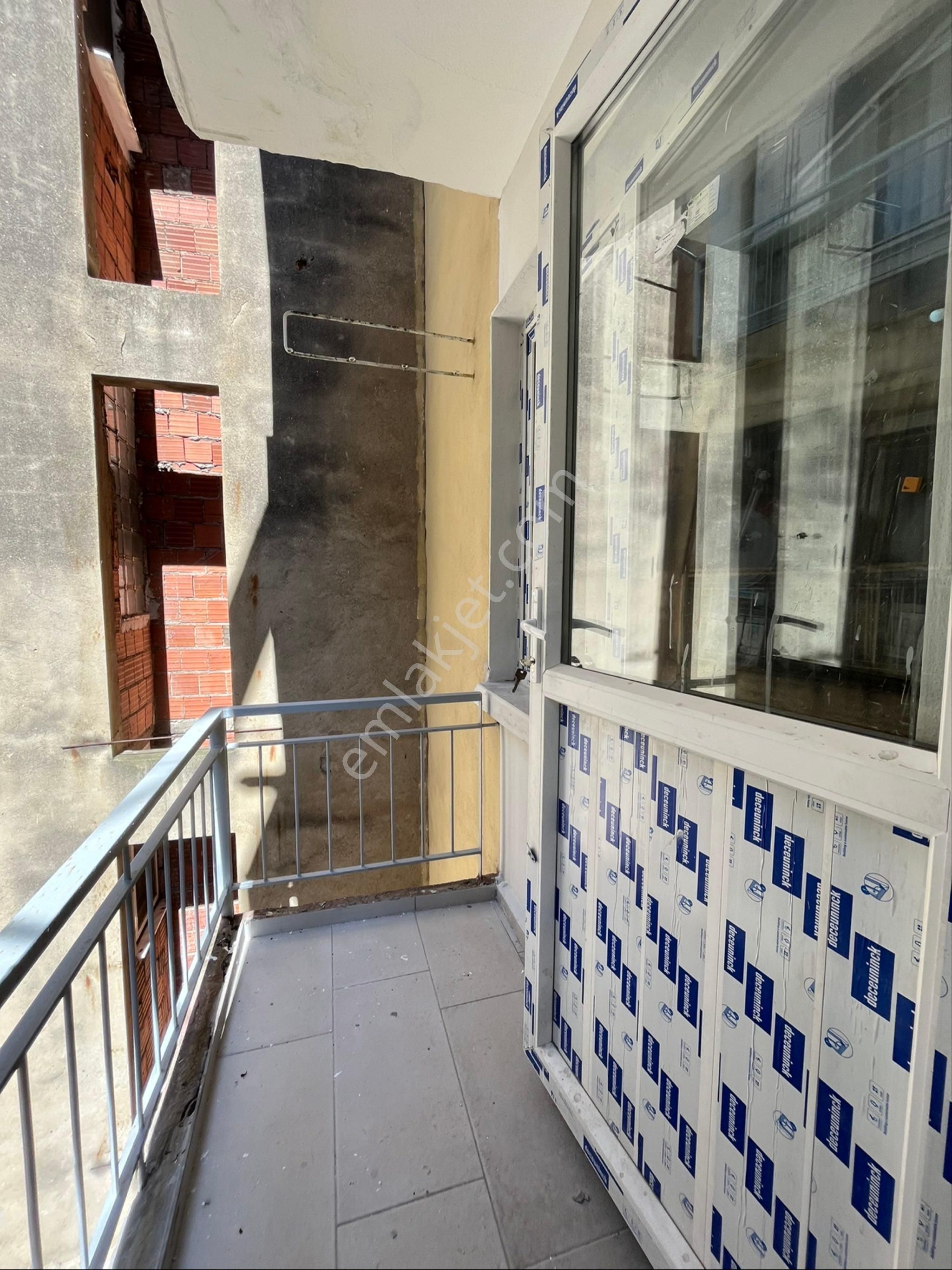 Üçyol Metro Yakını Full Tadilatlı 3+1 Satılık Daire - Görsel 27