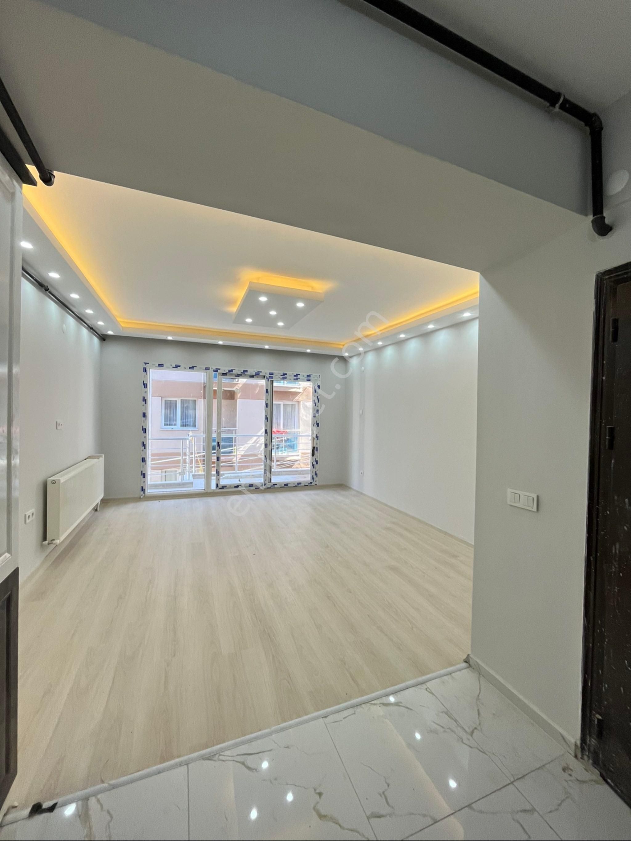 Üçyol Metro Yakını Full Tadilatlı 3+1 Satılık Daire