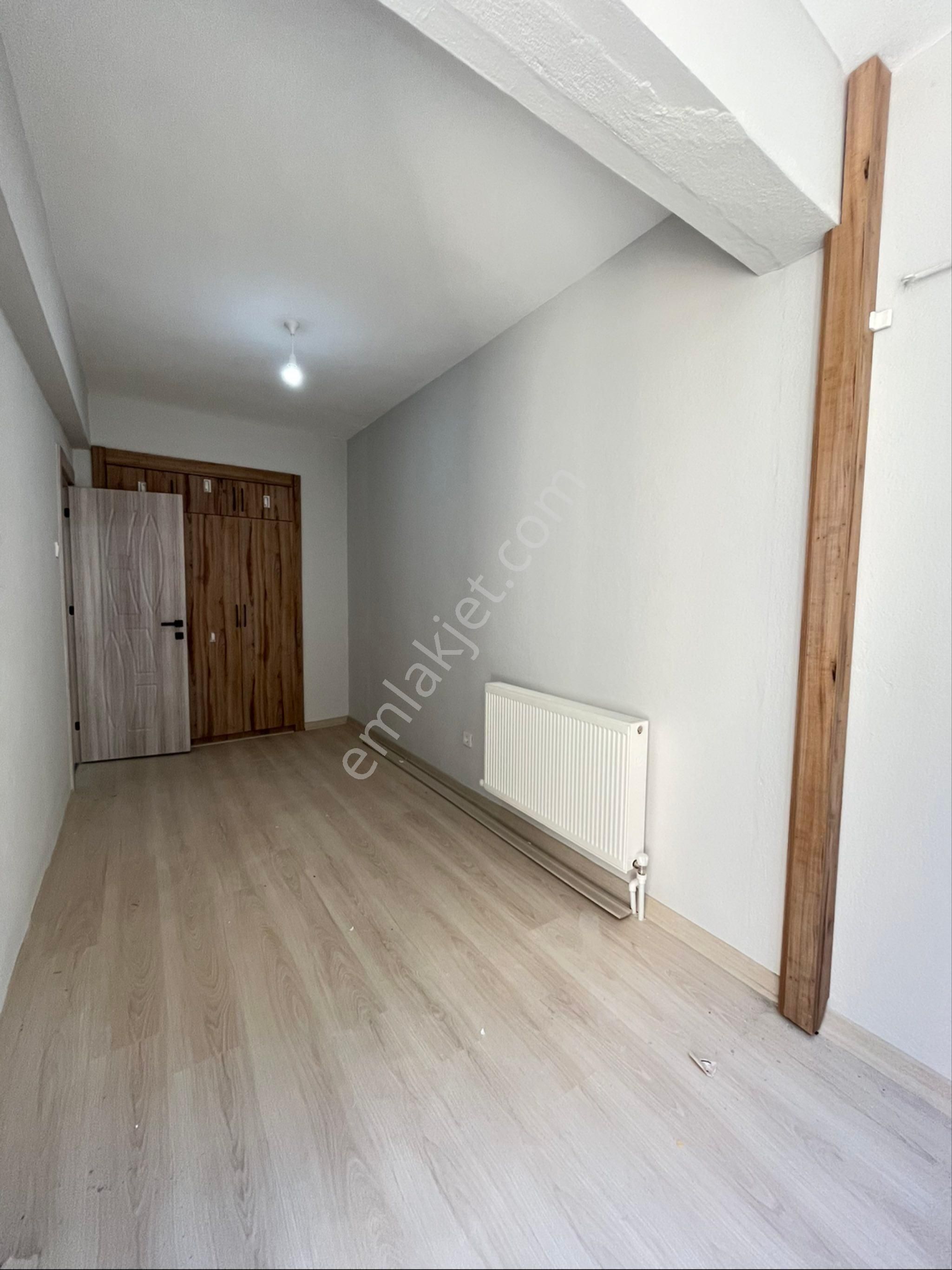 Üçyol Metro Yakını Full Tadilatlı 3+1 Satılık Daire - Görsel 25