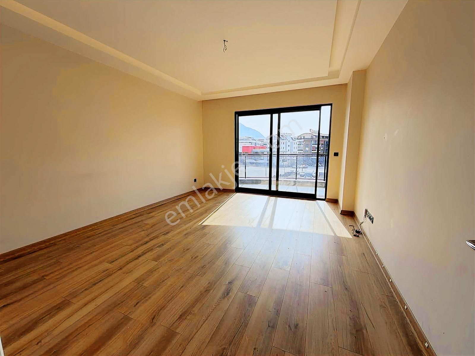 Oba Çarşamba Merkezde Kiralık Ayrı Mutfak 2.kat Daire