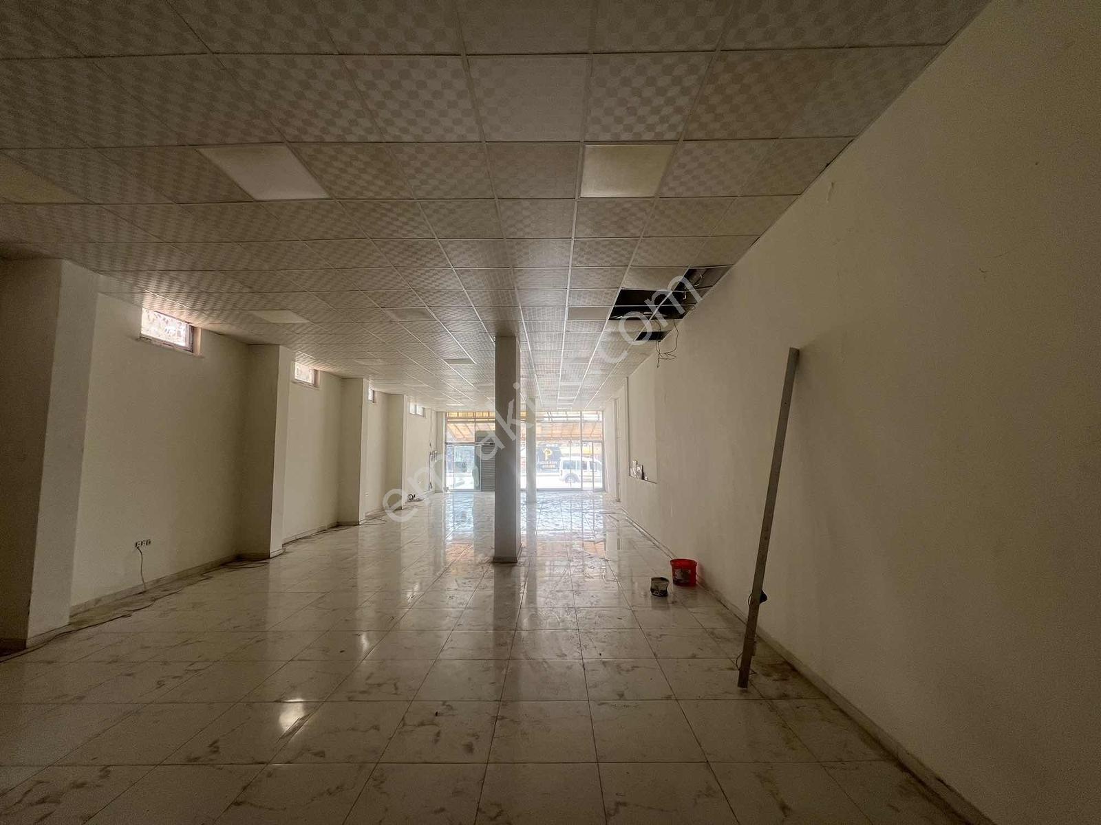 Belkız Mah. Cadde Üstü 250 M2 Kiralık Köşe Dükkan