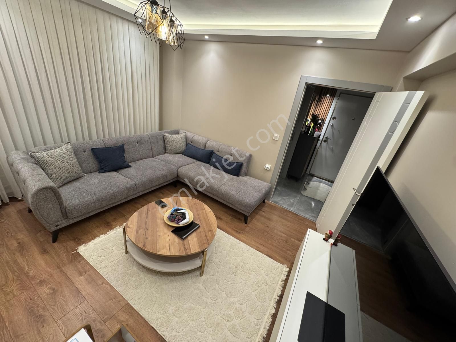 Cadde Üzerinde Özel Mimari3+1geniş M2'li Fullyaplı 7 Yllık Daire - Görsel 15