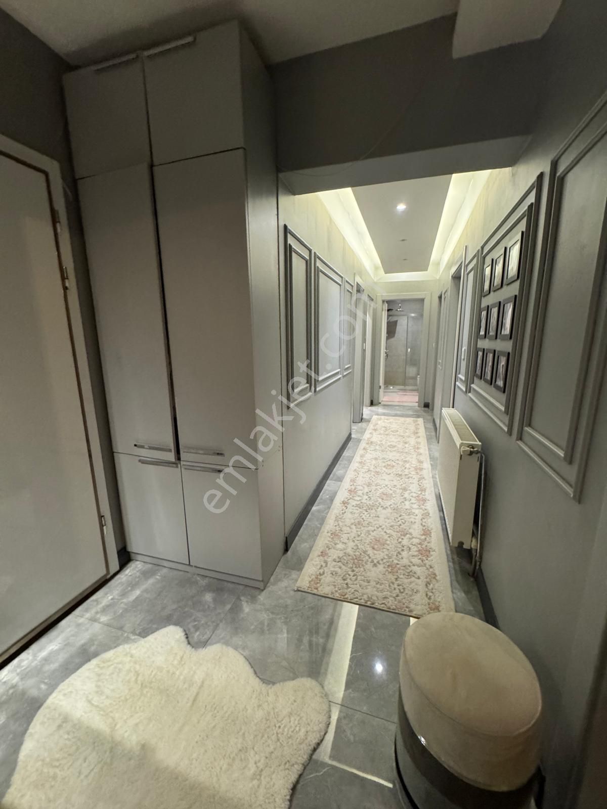 Cadde Üzerinde Özel Mimari3+1geniş M2'li Fullyaplı 7 Yllık Daire - Görsel 27