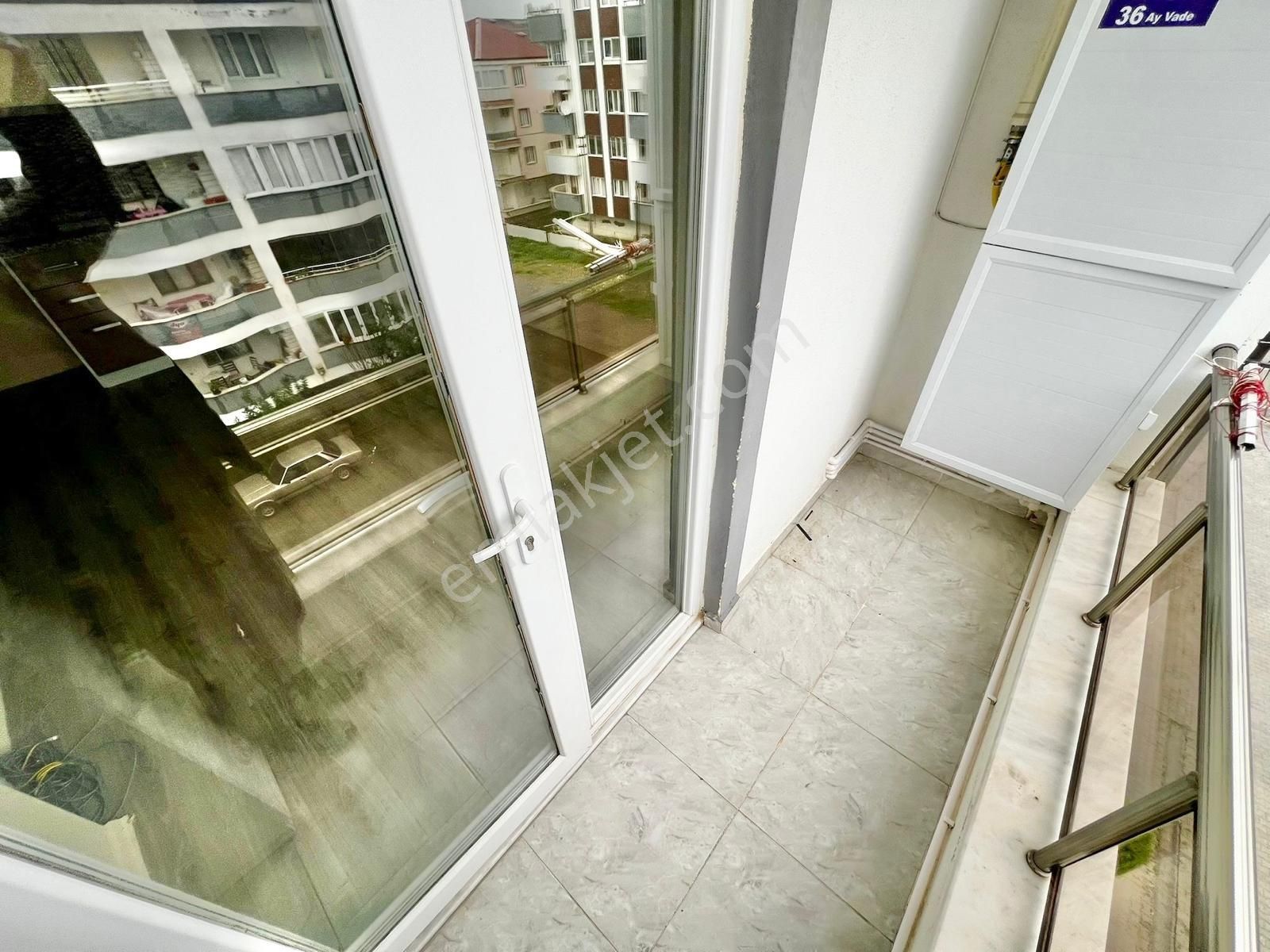 ꧁ay Emlaktan꧂akçay'da Full Kredili Ön Cephe Kombili Asansörlü Muhteşem Konumlu Satılık 1+1 Daire - Görsel 6