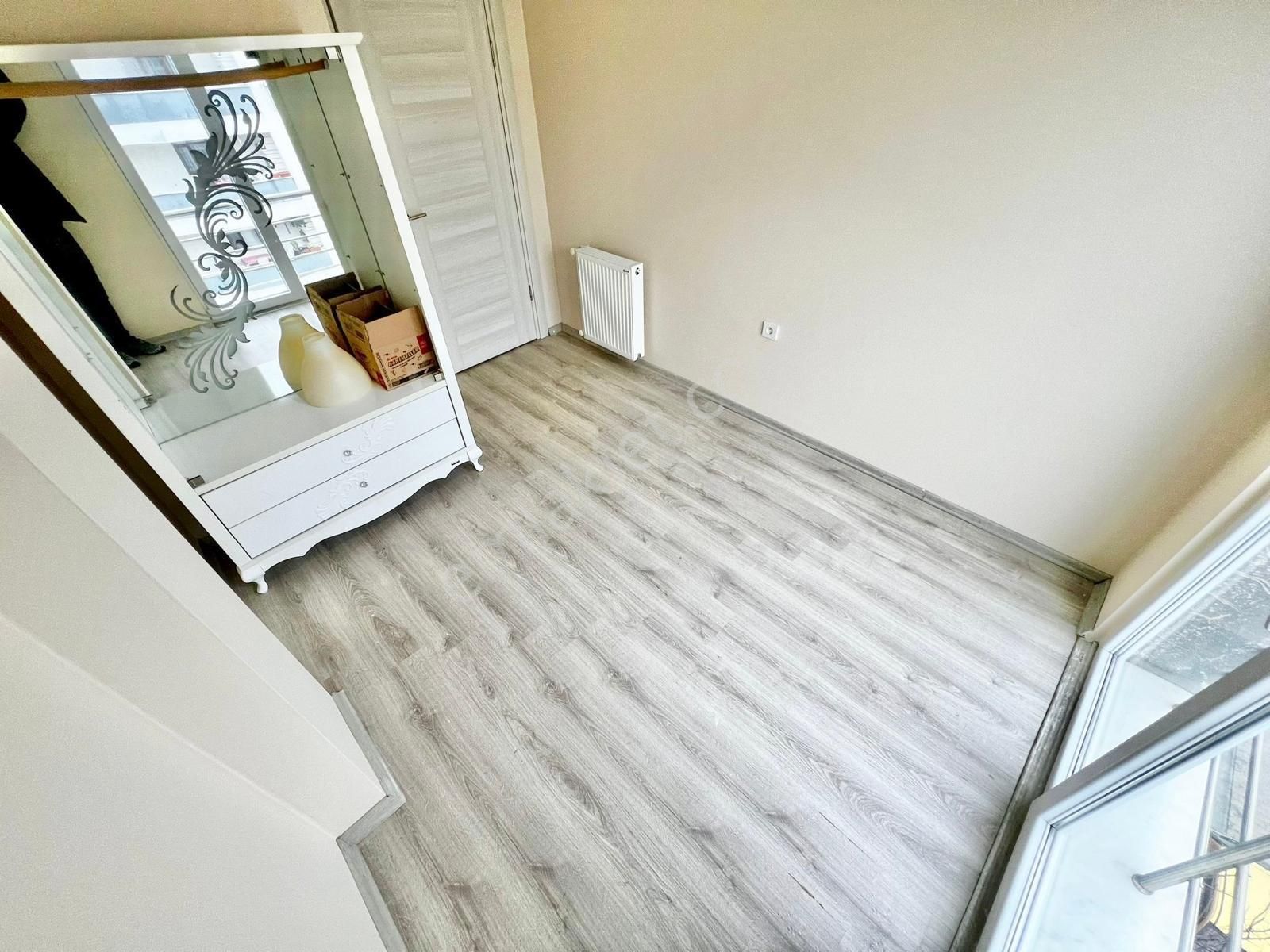 ꧁ay Emlaktan꧂akçay'da Full Kredili Ön Cephe Kombili Asansörlü Muhteşem Konumlu Satılık 1+1 Daire - Görsel 20