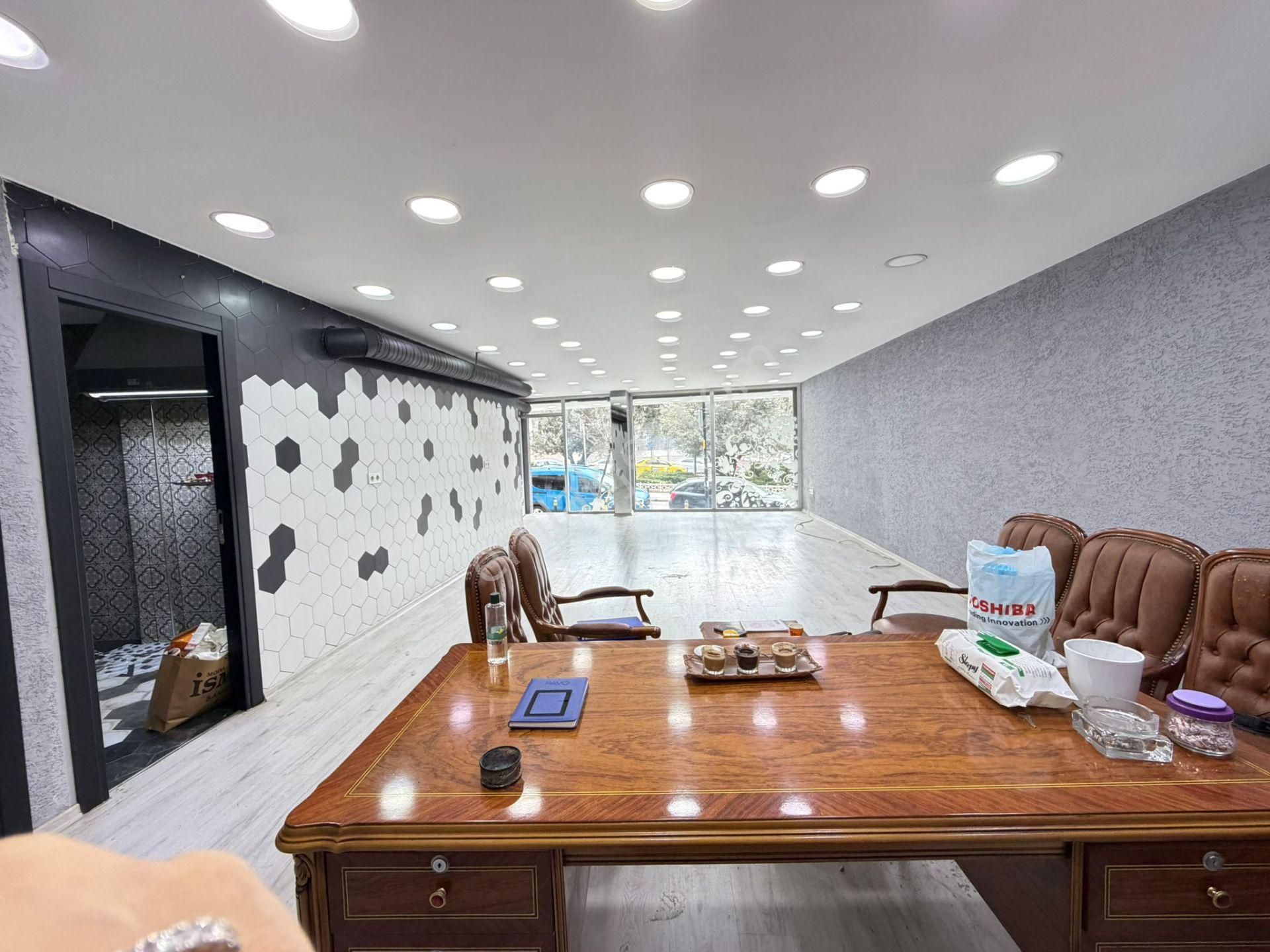 Zeytinburnunda 14 M Cepheli 265 M² Prestijli Yatırımlık Dükkan - Görsel 10
