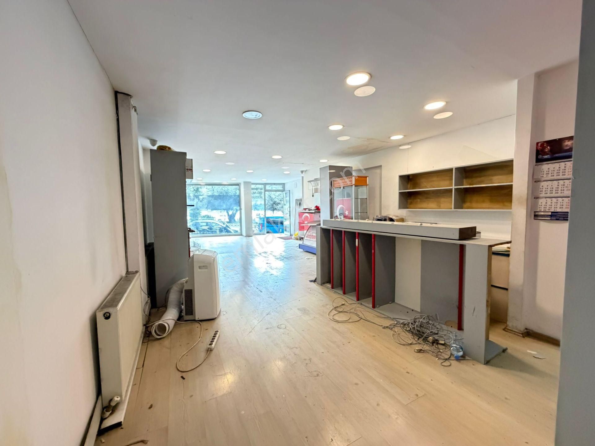 Zeytinburnunda 14 M Cepheli 265 M² Prestijli Yatırımlık Dükkan - Görsel 11