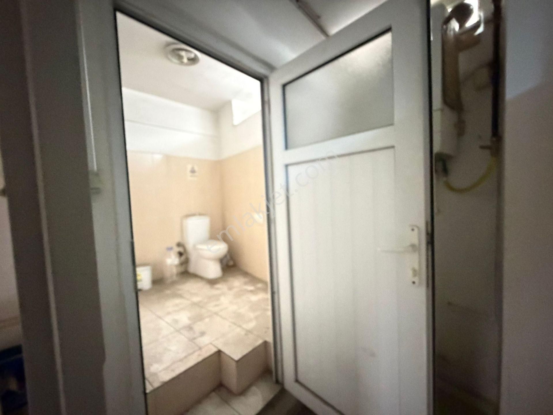 Zeytinburnunda 14 M Cepheli 265 M² Prestijli Yatırımlık Dükkan - Görsel 9