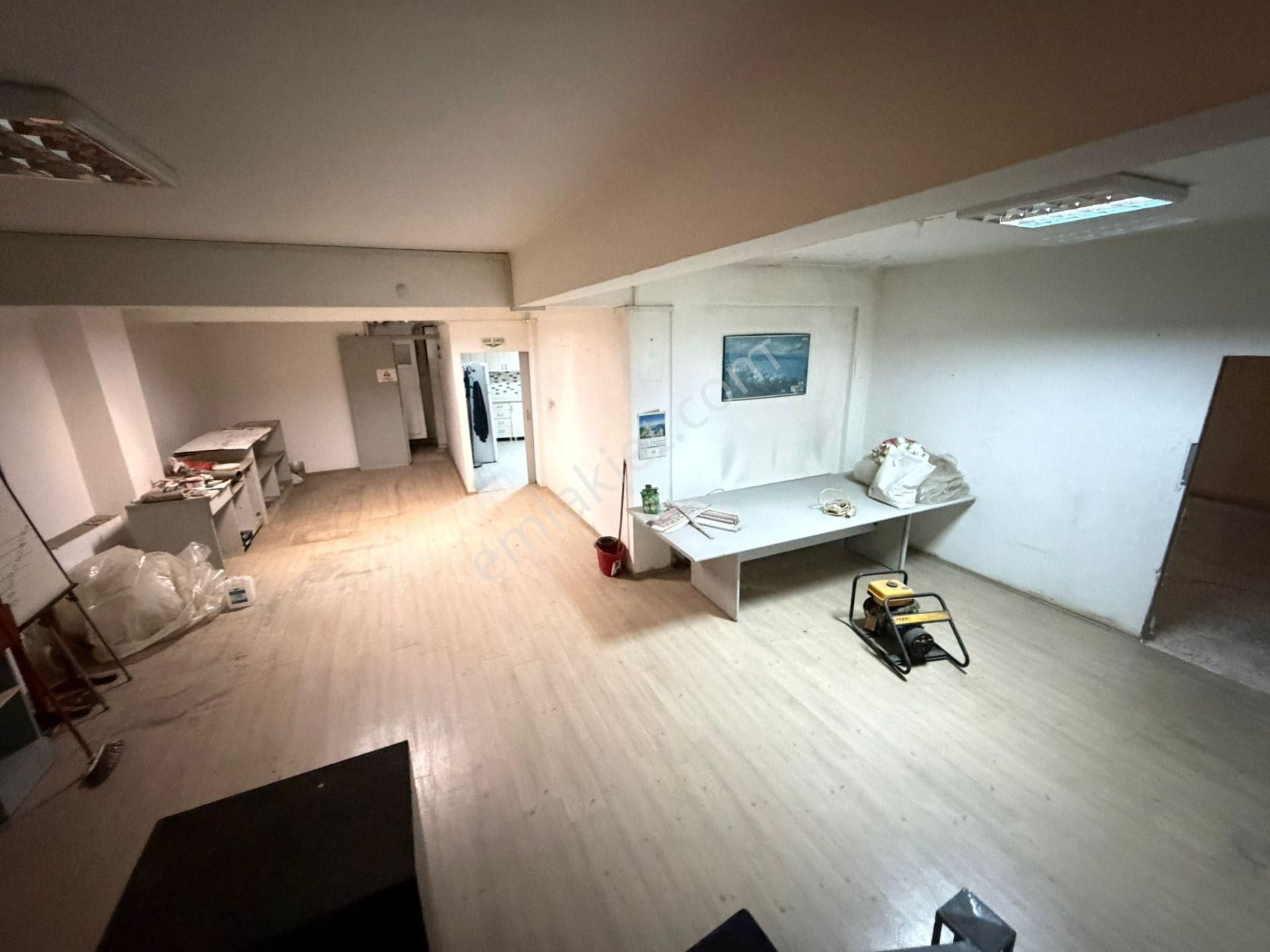 Zeytinburnunda 14 M Cepheli 265 M² Prestijli Yatırımlık Dükkan - Görsel 7