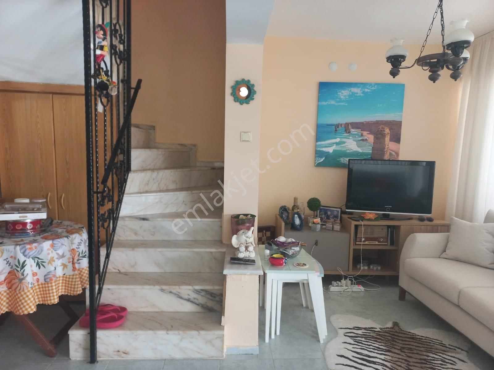 Çeşme Pırlanta'da Satılık 4+1 Tripleks Villa | Havuzlu Site - Görsel 12