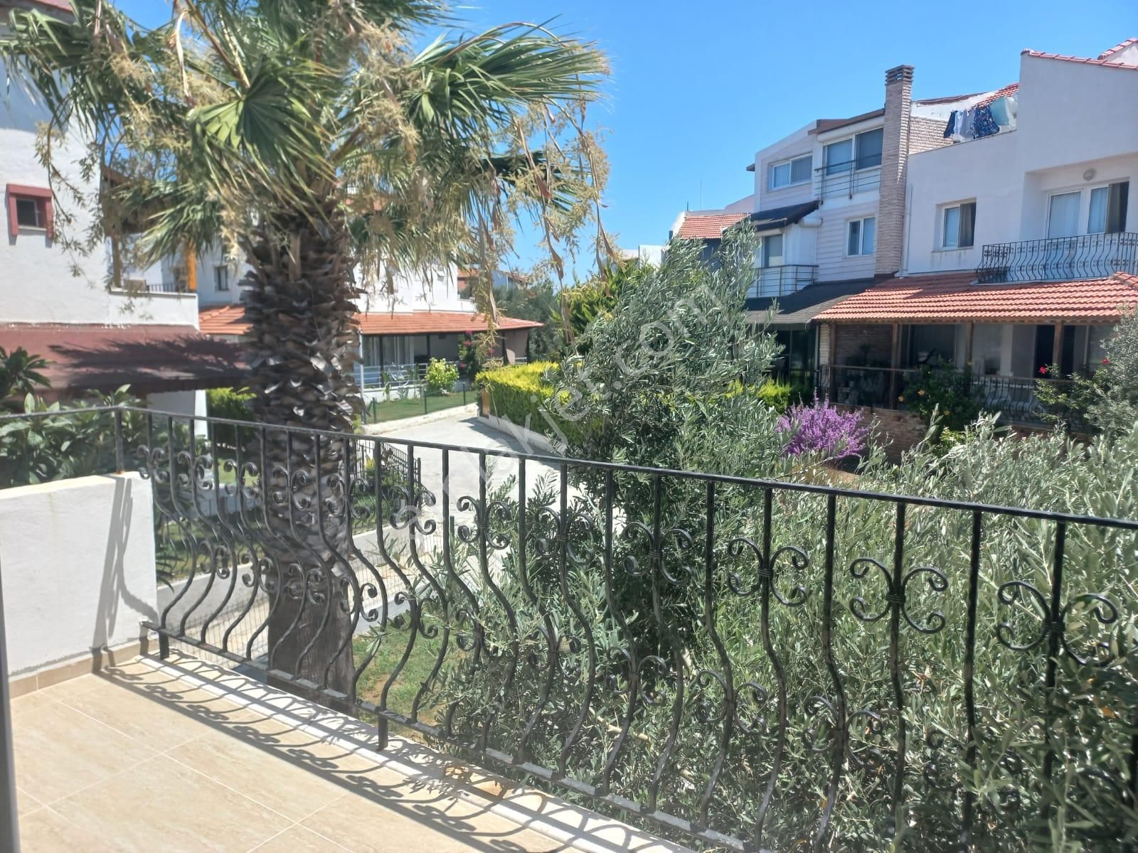 Çeşme Pırlanta'da Satılık 4+1 Tripleks Villa | Havuzlu Site - Görsel 15