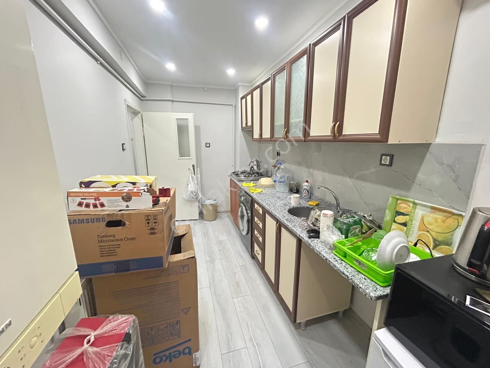 Taner'den Dikmen Hürriyet Caddesinde 2+1 Giriş Kat Bakımlı Daire - Görsel 3