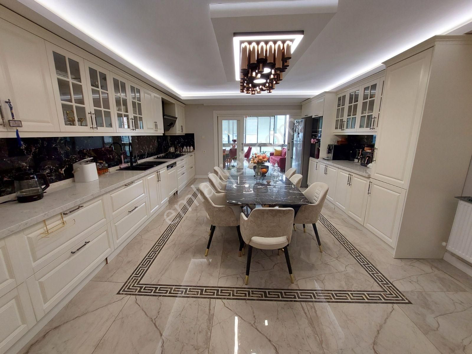 Bursa Manzaralı 3 Katlı Villa Konforunda 600 M2 Müstakil Ev - Görsel 6