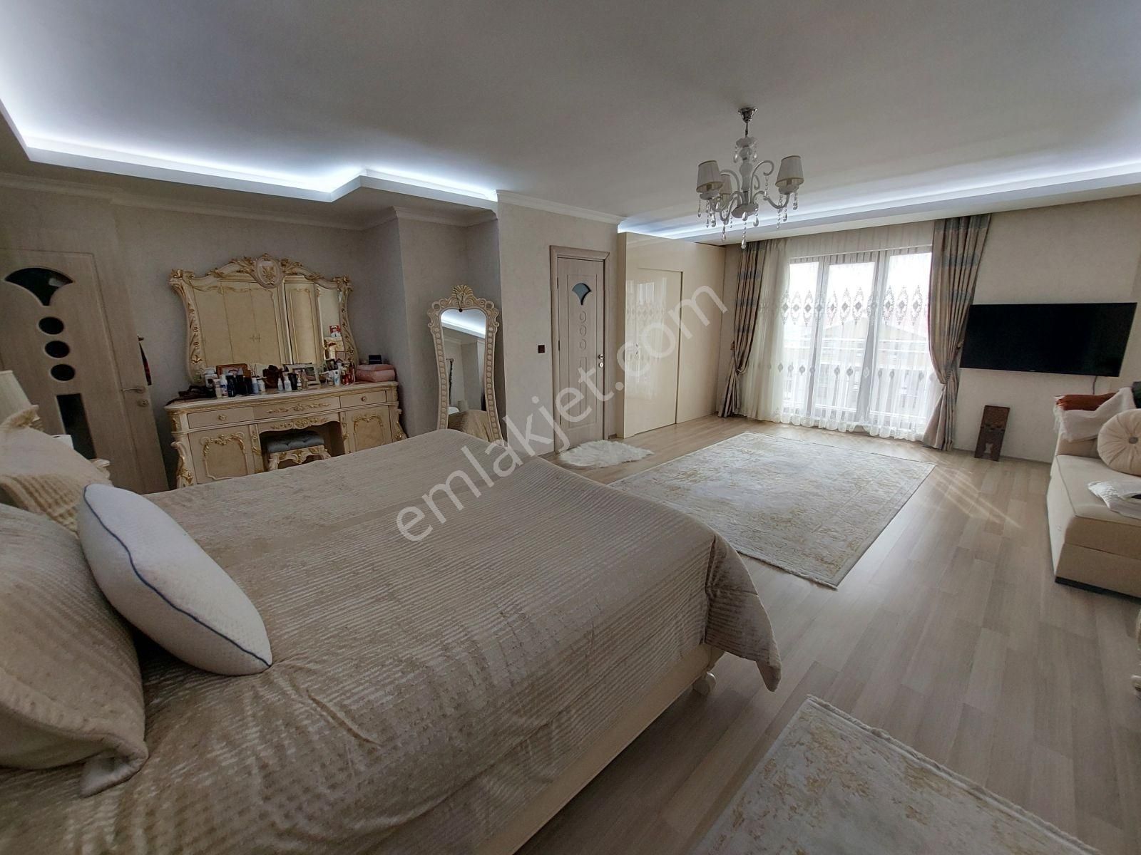 Bursa Manzaralı 3 Katlı Villa Konforunda 600 M2 Müstakil Ev - Görsel 29