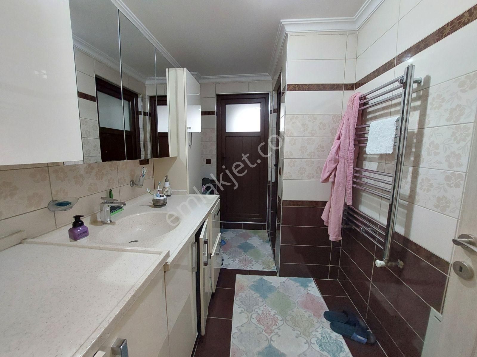 Bursa Manzaralı 3 Katlı Villa Konforunda 600 M2 Müstakil Ev - Görsel 34