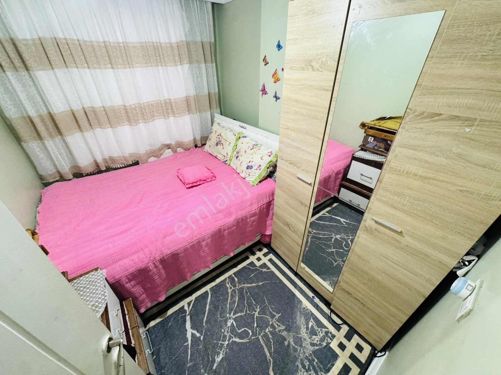 Sınırsız Kredili Tramvaya Komşu 2+1 1.kat 10 Yıllık Daire - Görsel 21