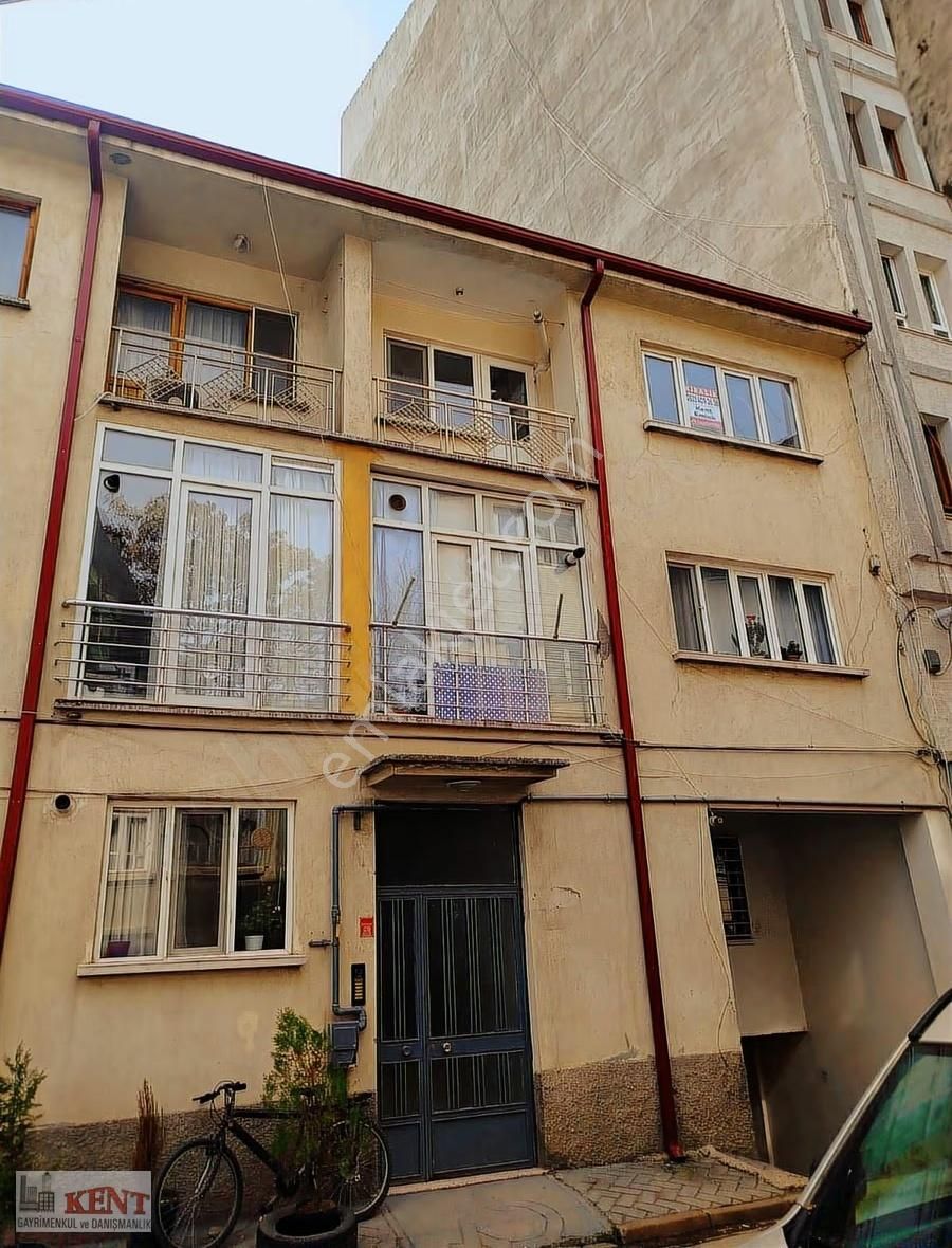 Kent Emlak'tan Çarşı Merkezde Kiralık Daire