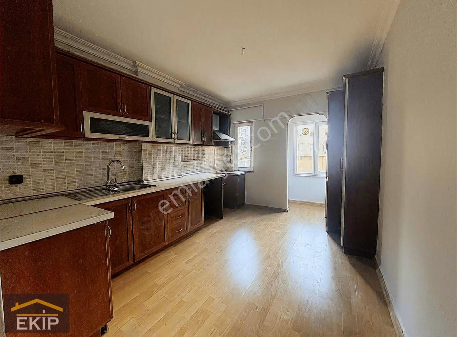 Ekip Gayrimenkul'den Elalmış Caddesi Üzerinde 135 M2 3+1 - Görsel 13