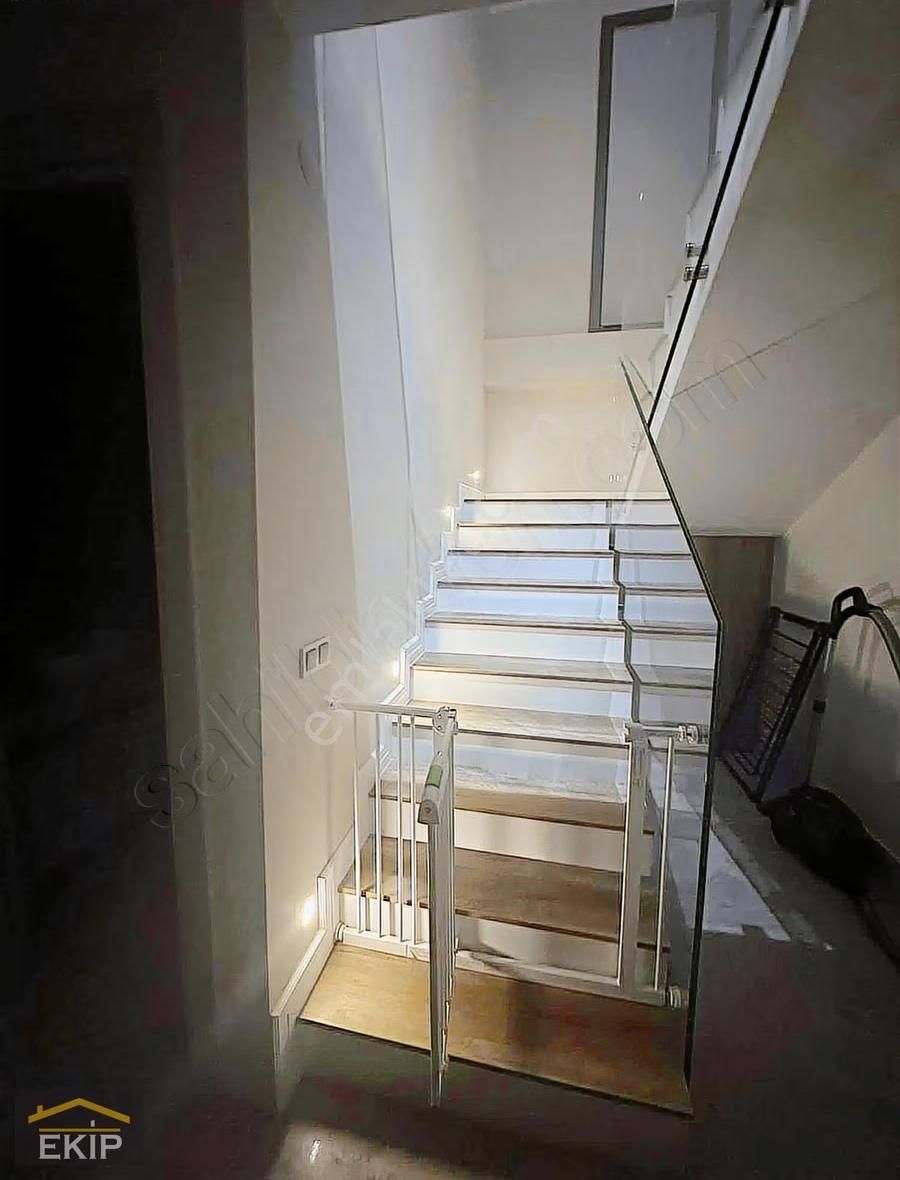 Gömeç Kemalpaşa Mahallesinde Full Eşyalı 170m2 Müstakil - Görsel 27