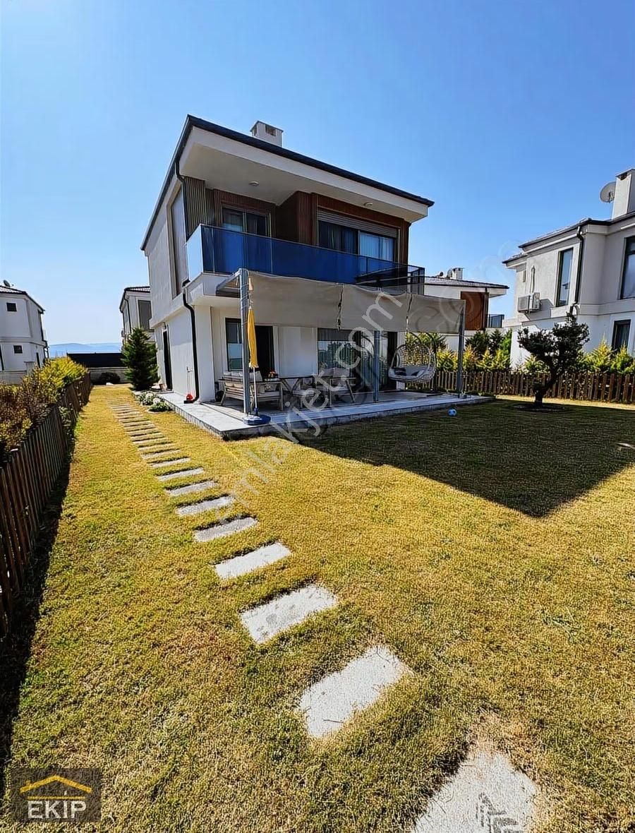 Gömeç Kemalpaşa Mahallesinde Full Eşyalı 170m2 Müstakil - Görsel 2