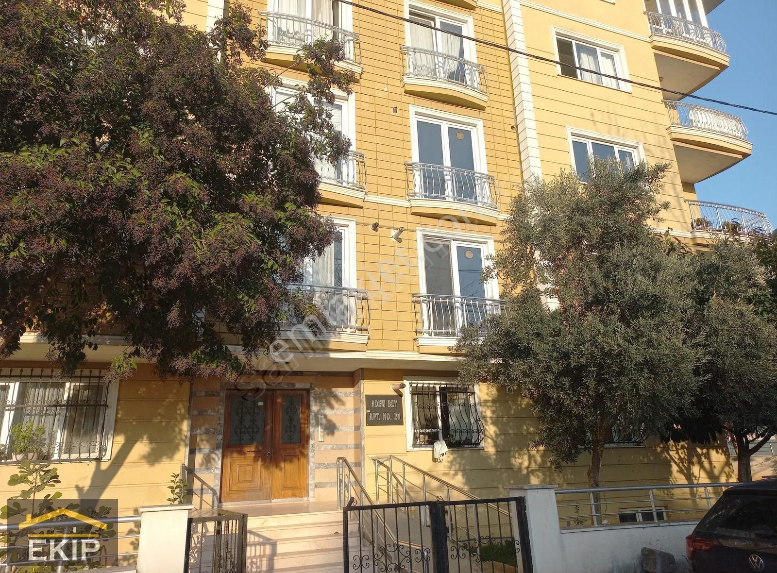 Kurtköy Merkez Hicap Sokakta Büyük 3+1 Satılık - Görsel 5