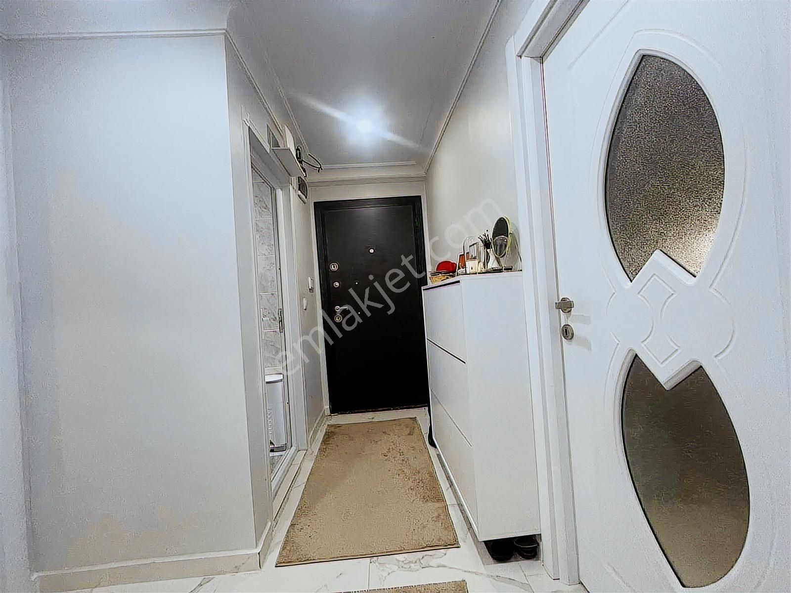 Temiz Bakımlı Cumhriyete Yakın 1+1 Güney Cepheli Satılık Daire - Görsel 28