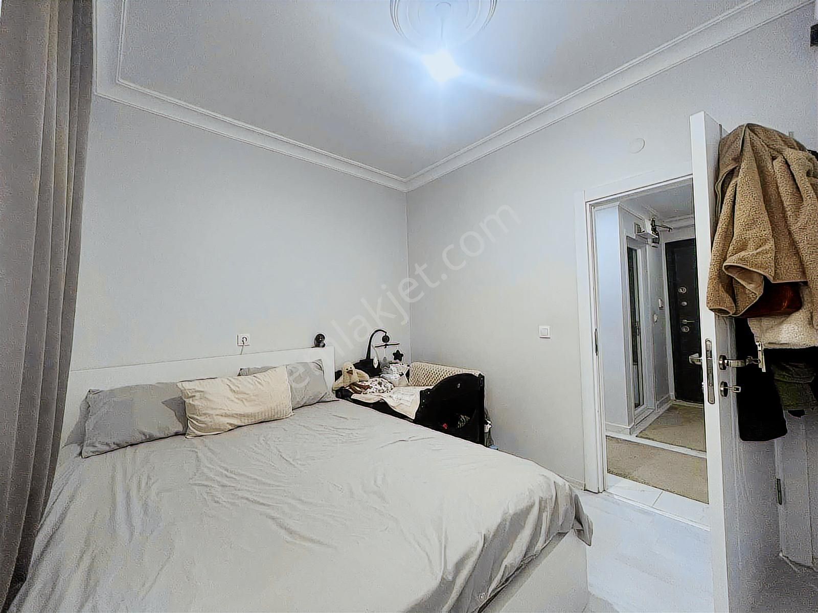 Temiz Bakımlı Cumhriyete Yakın 1+1 Güney Cepheli Satılık Daire - Görsel 23