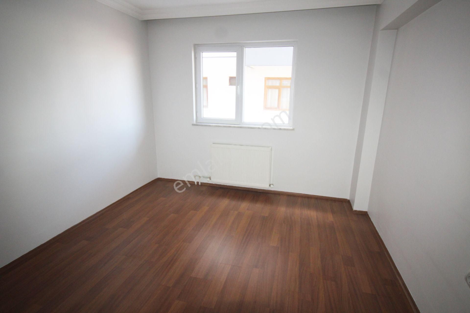 Krc'den Gamze Özdemir Caddesinde Manzaralı 3+1 Satılık Daire - Görsel 8