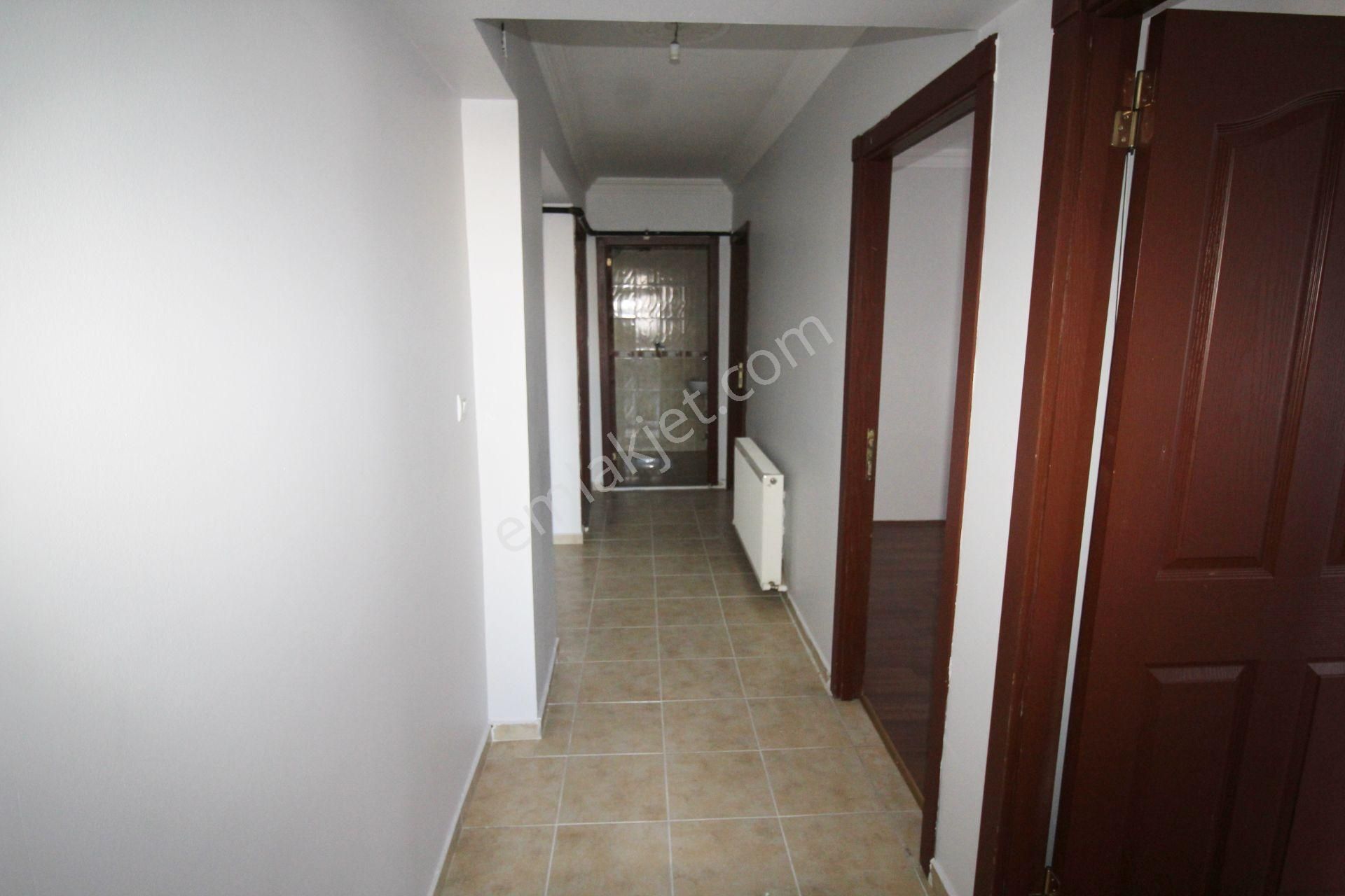 Krc'den Gamze Özdemir Caddesinde Manzaralı 3+1 Satılık Daire - Görsel 20