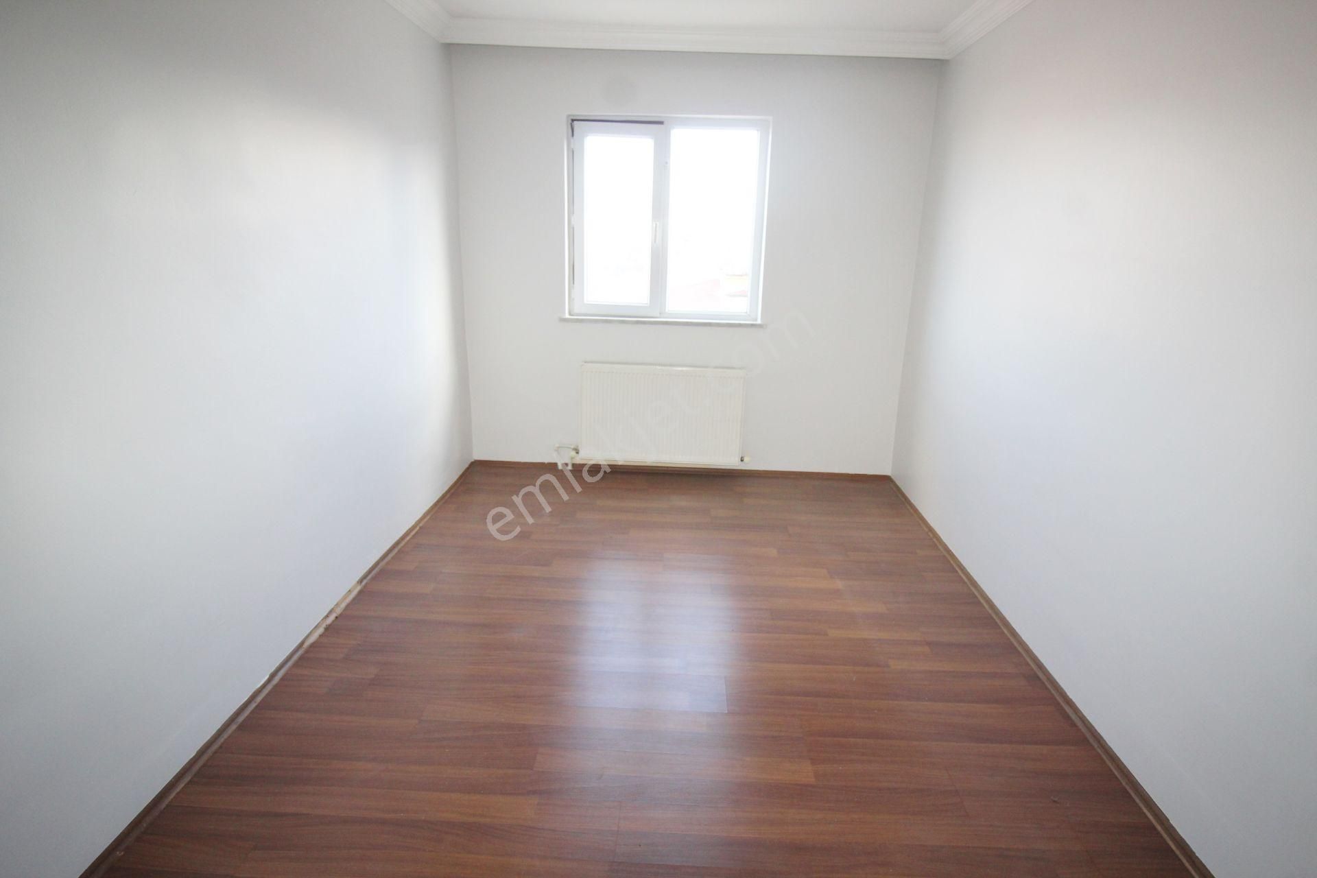 Krc'den Gamze Özdemir Caddesinde Manzaralı 3+1 Satılık Daire - Görsel 13