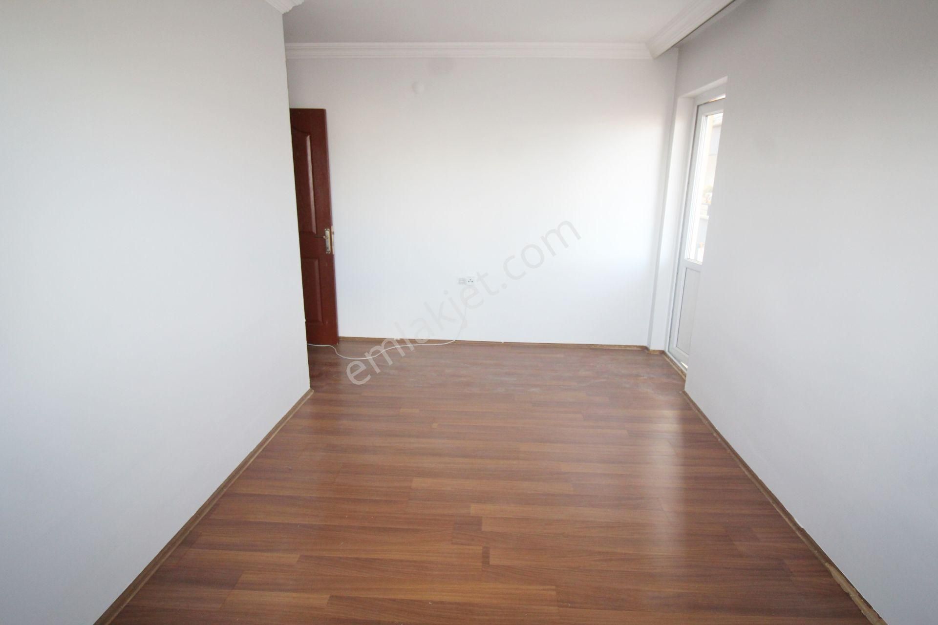 Krc'den Gamze Özdemir Caddesinde Manzaralı 3+1 Satılık Daire - Görsel 14