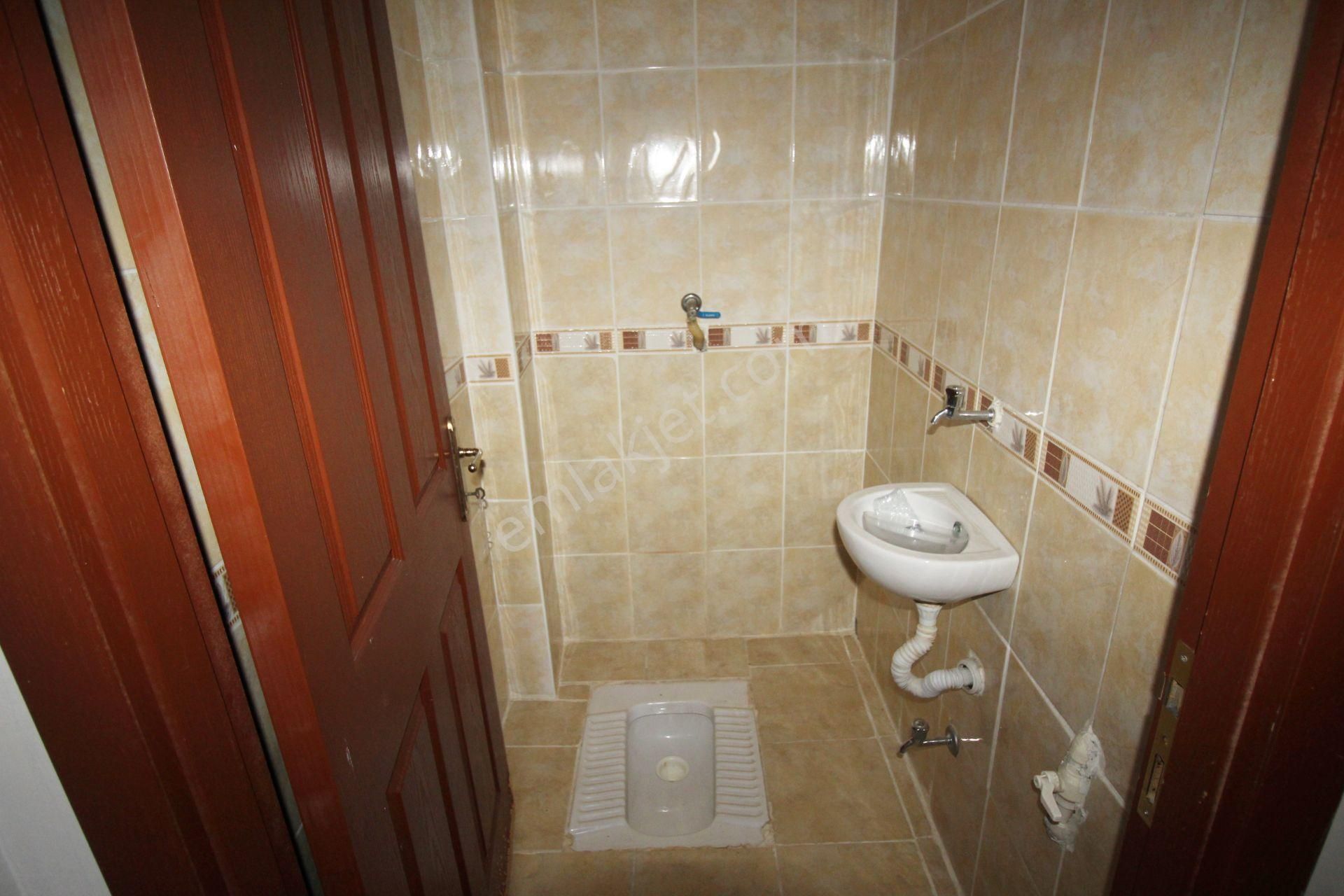 Krc'den Gamze Özdemir Caddesinde Manzaralı 3+1 Satılık Daire - Görsel 22