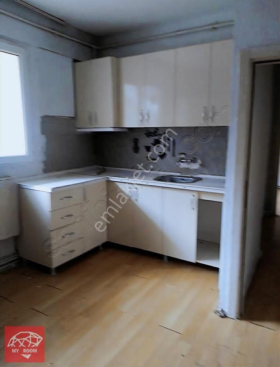 Ümraniye Cemilmeriç Mahallesinde 2+1 Kiralık Daire - Görsel 3