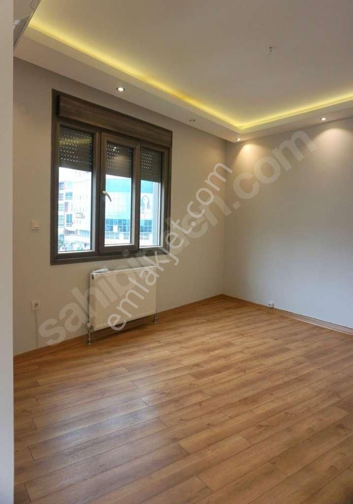 Sahil Bölgesindeki Nezih Sokakta Ön Cepheli Katta 3+1 - Görsel 4