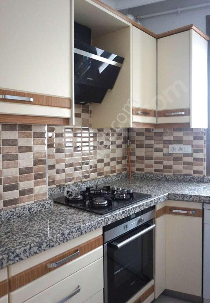 Sahil Bölgesindeki Nezih Sokakta Ön Cepheli Katta 3+1 - Görsel 3