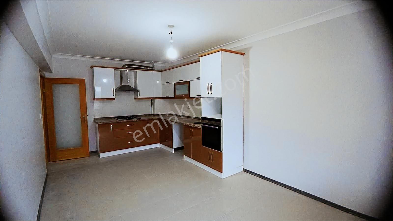 Realty Gate'den Çankaya Akpınar Yenilenmiş Satılık 4+1 Daire - Görsel 3