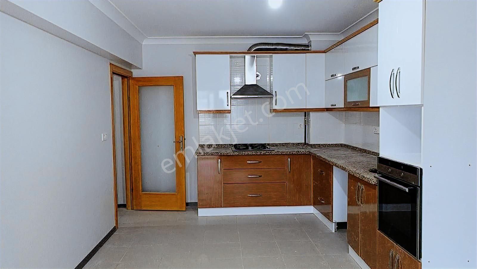 Realty Gate'den Çankaya Akpınar Yenilenmiş Satılık 4+1 Daire - Görsel 13